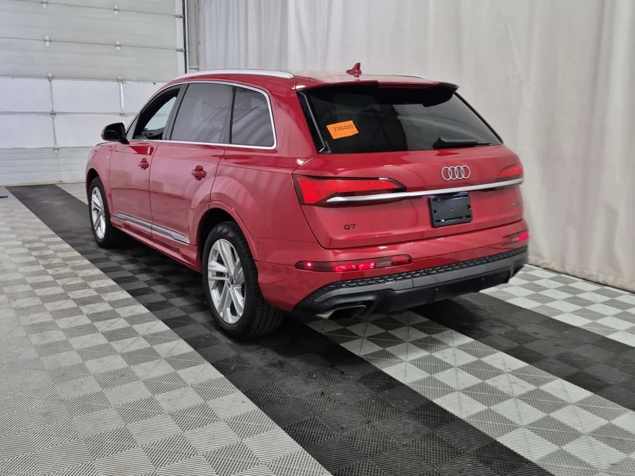Audi Q7 3.0 TFSI| 360| HUD| 2 КЛЮЧА| , снимка 4 - Автомобили и джипове - 56306647