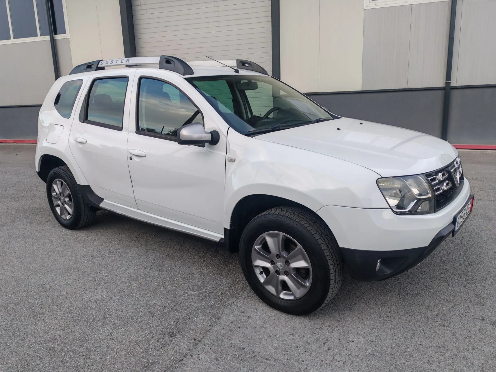 Dacia Duster 1.6i GAZ 2014G | Mobile.bg � ����������� 3