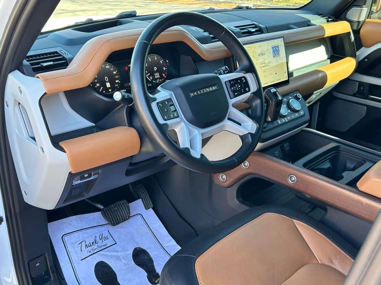 Land Rover Defender * X Dynamic SE | One Owner | No Accident | Certifi | Mobile.bg � ����������� 11