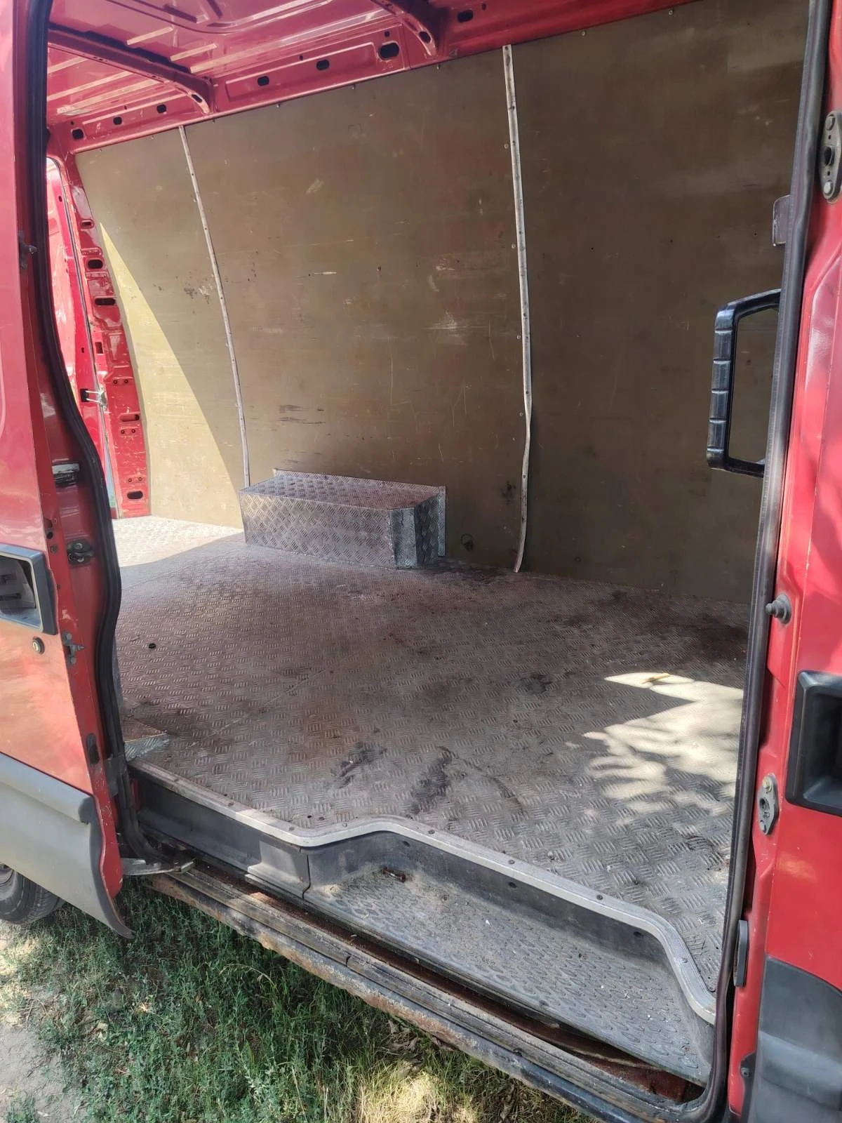Iveco Daily 35 12 - изображение 2