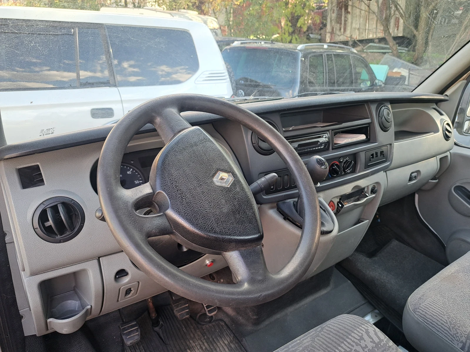Renault Master 2.5 TDI  - изображение 2