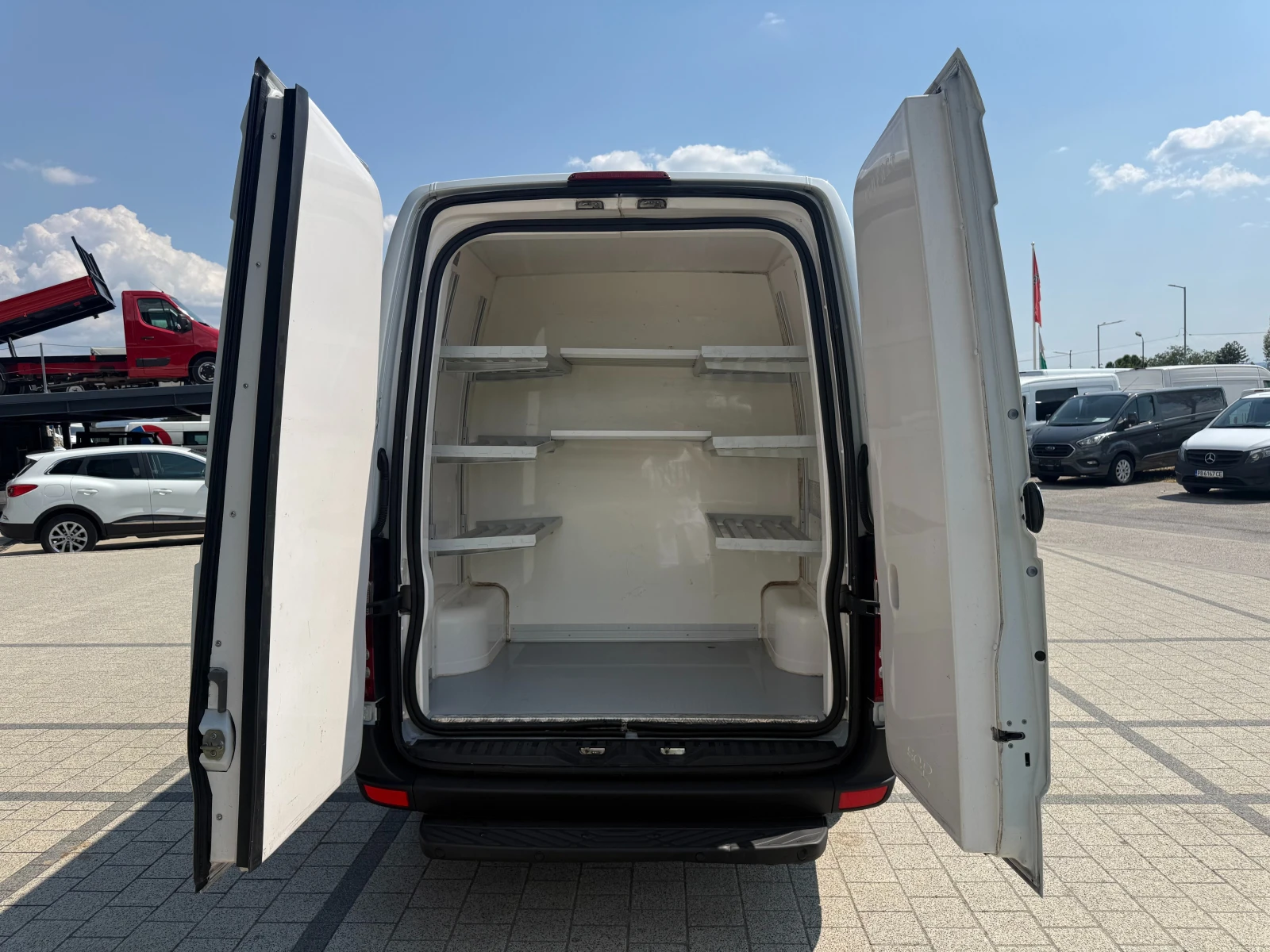 Mercedes-Benz Sprinter 316CDI Хладилен + ток Клима Euro 5 L2H2 , снимка 16 - Бусове и автобуси - 55615103