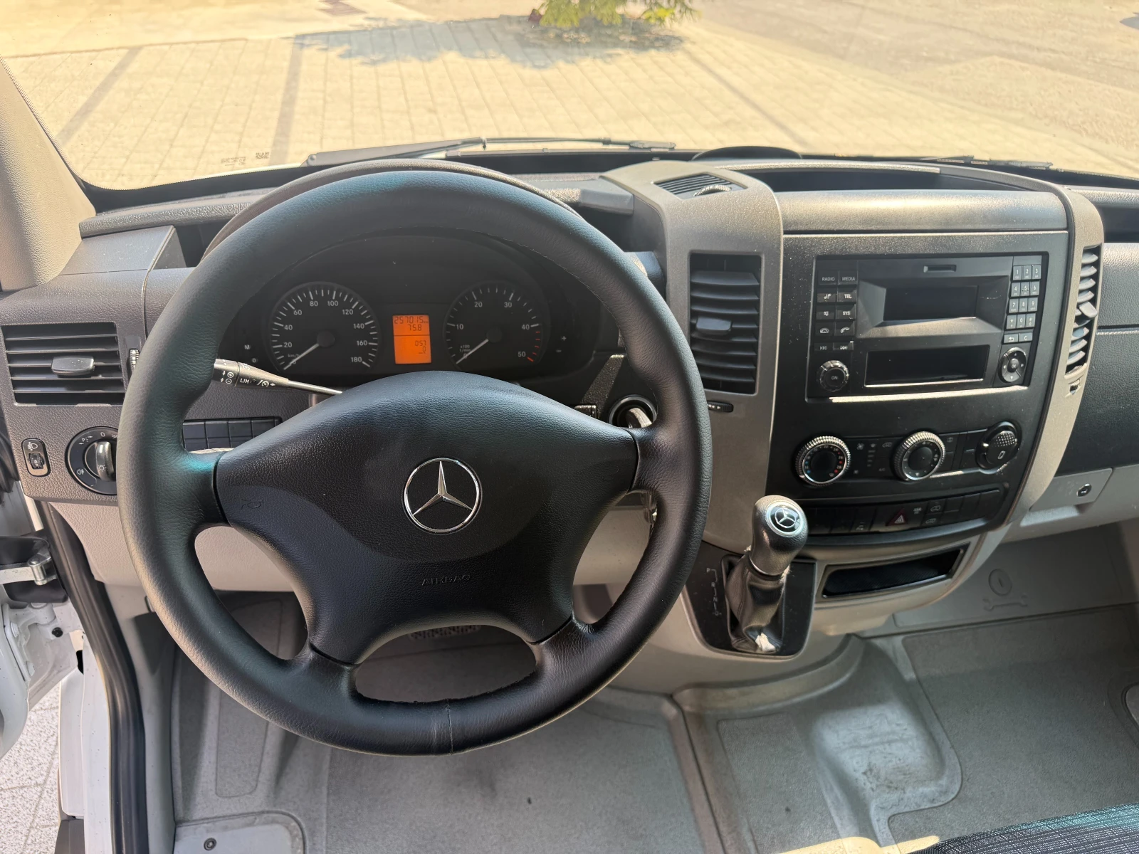 Mercedes-Benz Sprinter 316CDI Хладилен + ток Клима Euro 5 L2H2 , снимка 12 - Бусове и автобуси - 55615103