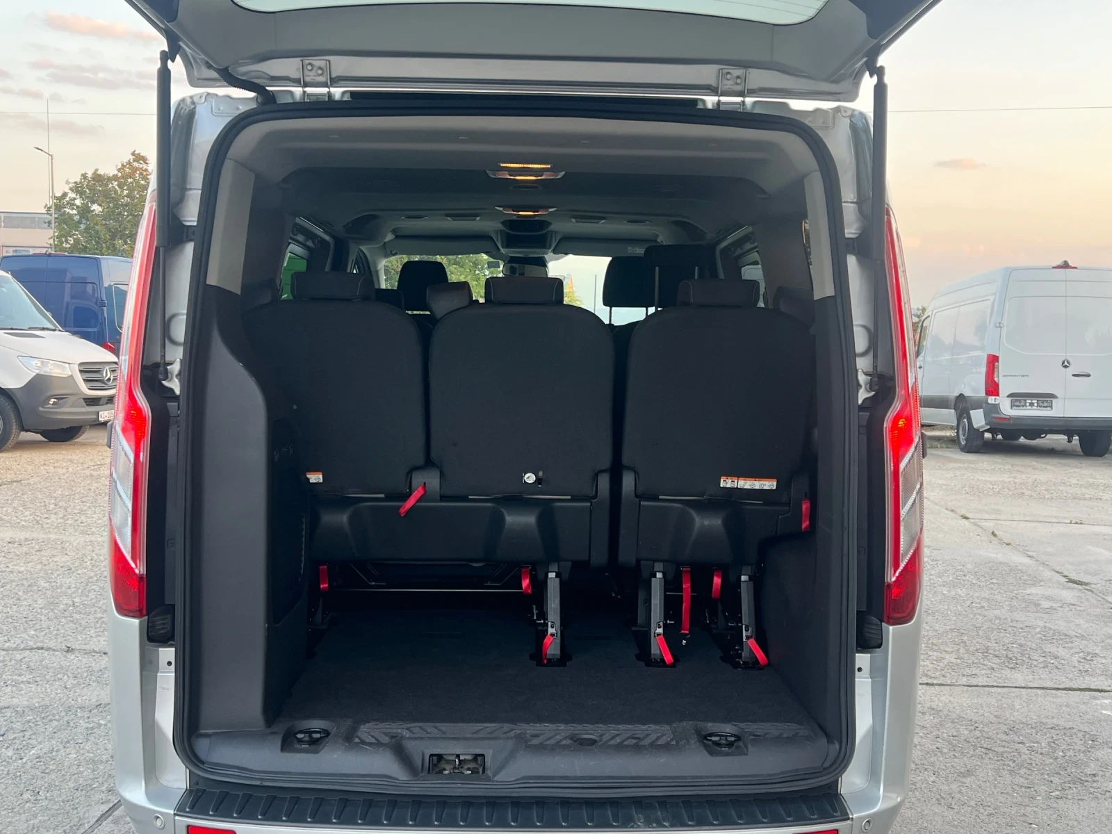 Ford Transit Custom 9 МЕСТА. 2хКЛИМА, снимка 15 - Бусове и автобуси - 55904813