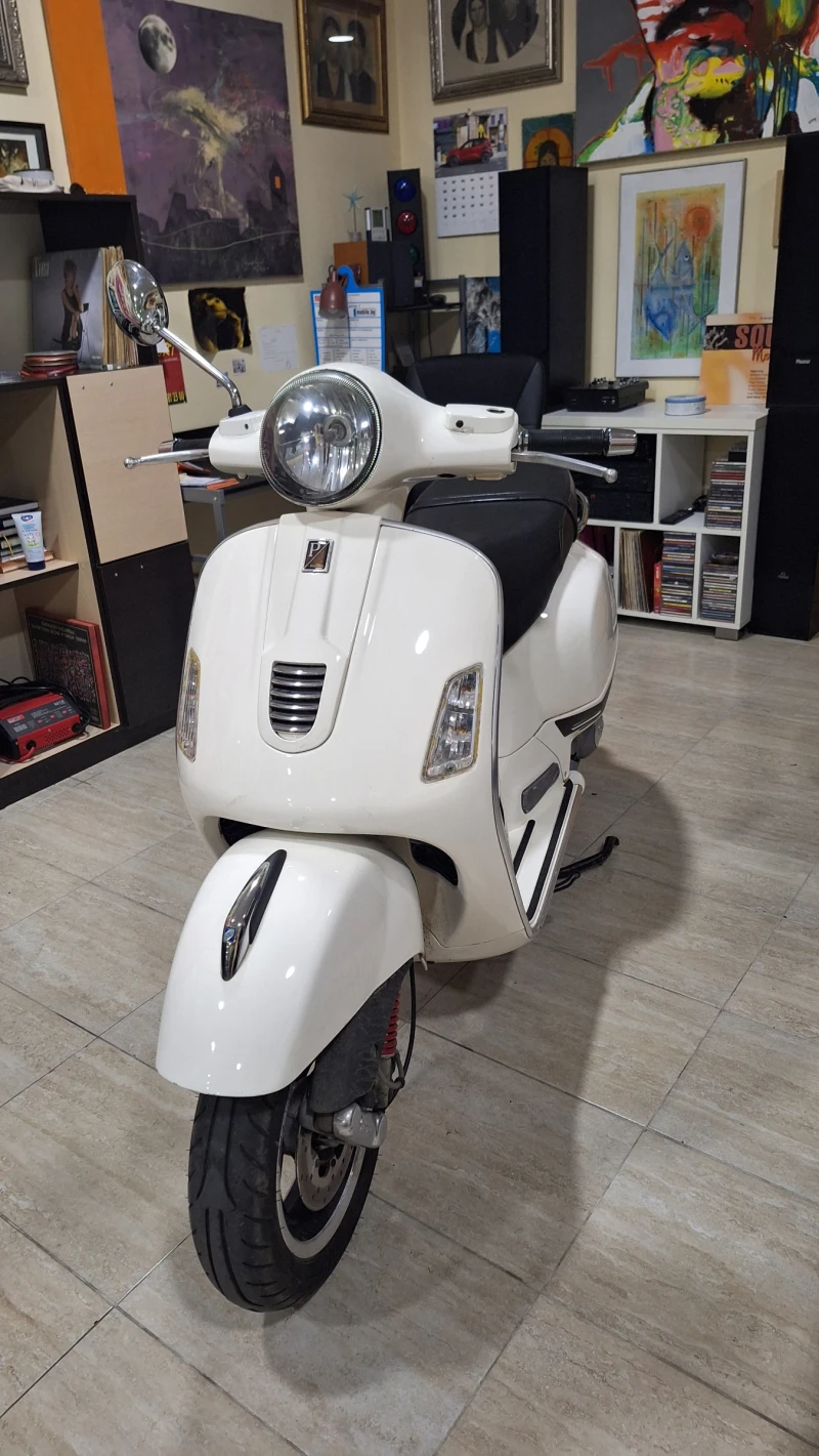 Vespa GTS 300cc, снимка 1 - Мотоциклети и мототехника - 47154343