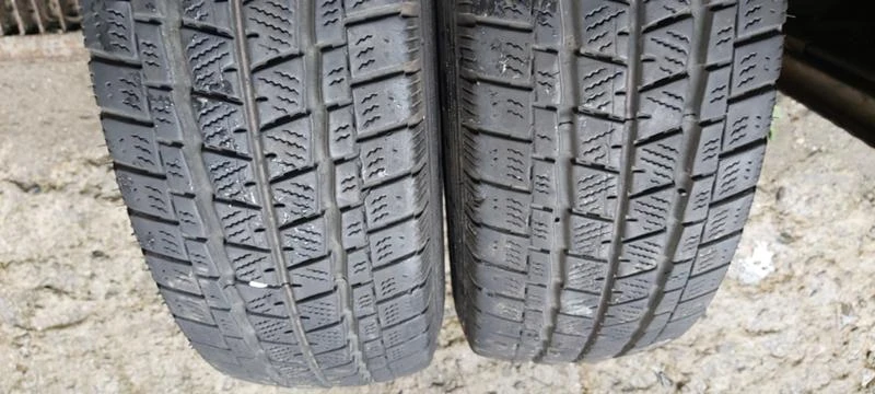 Гуми Зимни 195/75R16, снимка 1 - Гуми и джанти - 34696739