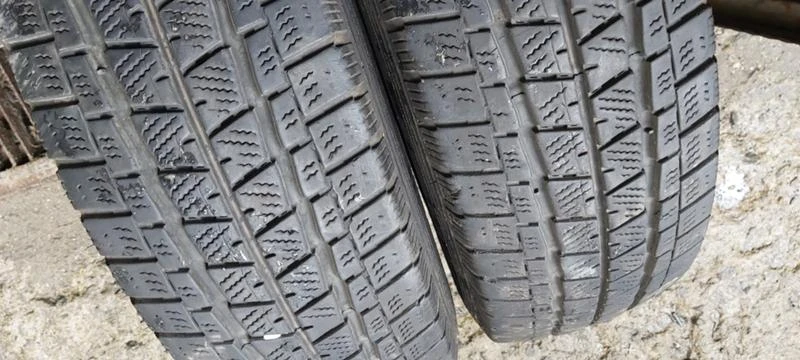 Гуми Зимни 195/75R16, снимка 2 - Гуми и джанти - 34696739