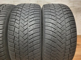 Гуми Зимни 225/50R17, снимка 3 - Гуми и джанти - 48672577