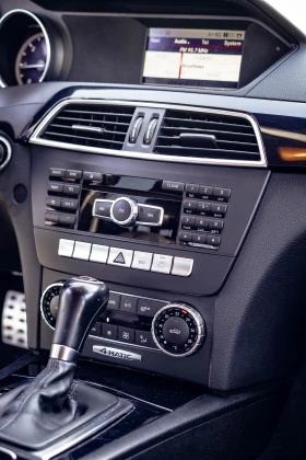 Mercedes-Benz C 250 4MATIC \ 7G-Tronic Plus \ AMG line, снимка 15