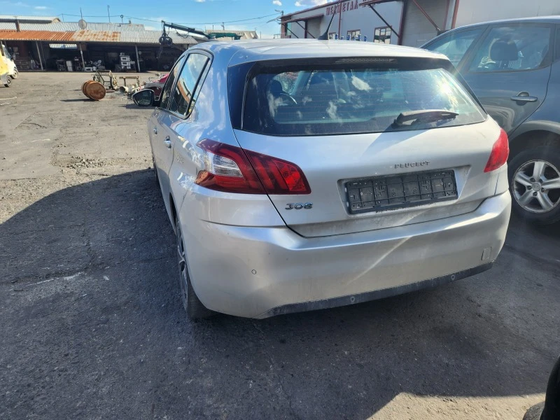 Peugeot 308 1.2T 2бр, снимка 6 - Автомобили и джипове - 40226644