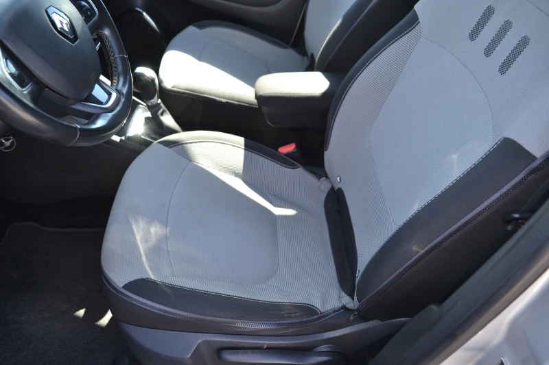 Renault Captur 1.5DCI-TOP, снимка 11 - Автомобили и джипове - 47374531