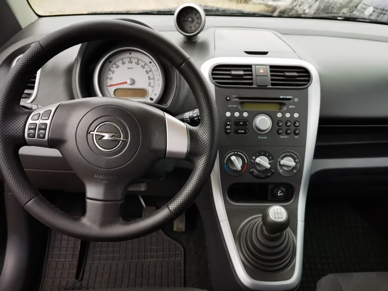 Opel Agila 1.2 инж., снимка 8 - Автомобили и джипове - 47956889