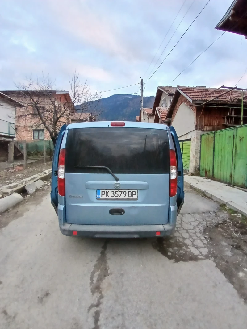 Fiat Doblo Газ-бензин, снимка 2 - Автомобили и джипове - 48967376