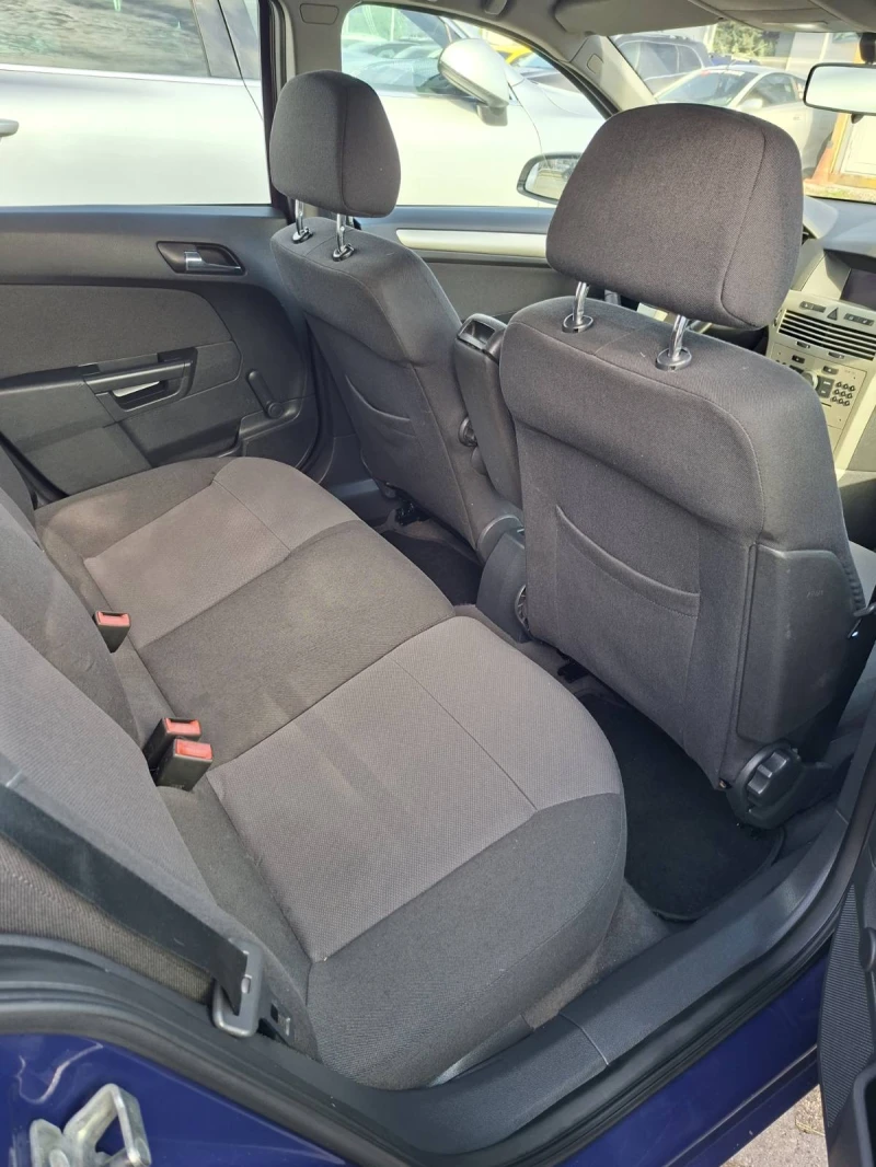 Opel Astra H, снимка 5 - Автомобили и джипове - 51404486