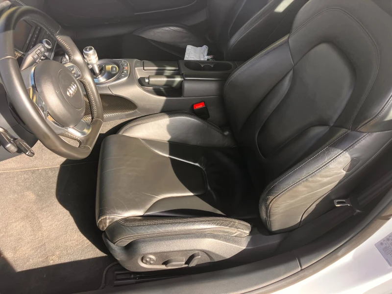 Audi R8 R-TRONIC, снимка 5 - Автомобили и джипове - 52617569