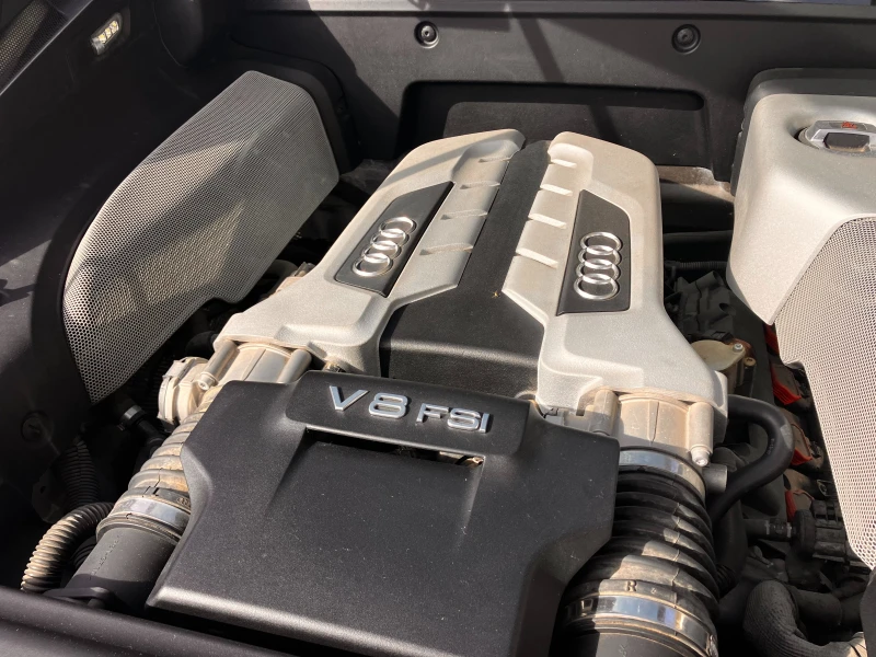 Audi R8 R-TRONIC, снимка 7 - Автомобили и джипове - 52617569