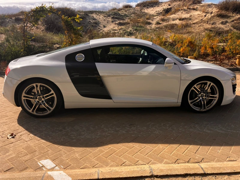 Audi R8 R-TRONIC, снимка 3 - Автомобили и джипове - 52617569