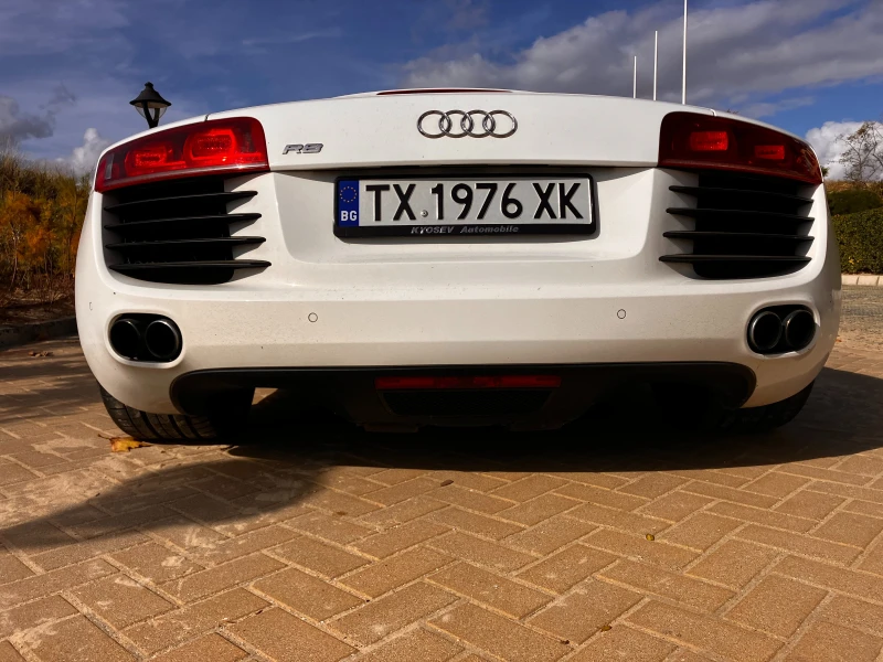 Audi R8 R-TRONIC, снимка 2 - Автомобили и джипове - 52617569