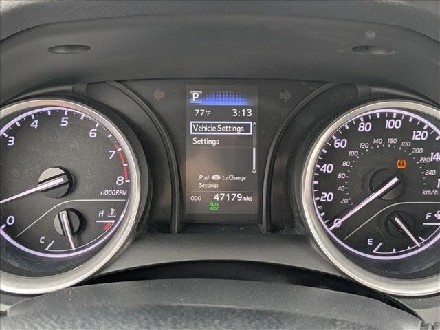 Toyota Camry !LE FWD!* АвтоКредит* Цена до БГ* , снимка 7 - Автомобили и джипове - 53432684