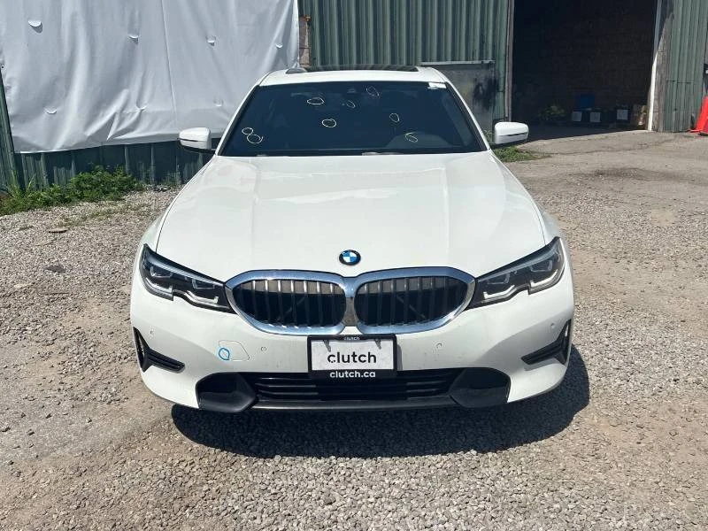 BMW 330 * xDrive * 2 КЛЮЧА * ОПЦИЯ ЗА ФИНАНСИРАНЕ * CARFAX, снимка 3 - Автомобили и джипове - 55233369