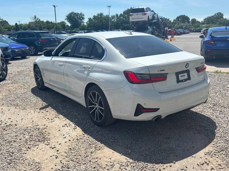 BMW 330 * xDrive * 2 КЛЮЧА * ОПЦИЯ ЗА ФИНАНСИРАНЕ * CARFAX, снимка 6 - Автомобили и джипове - 55233369