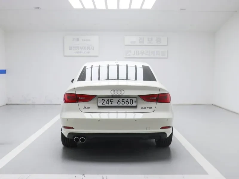 Audi A3 2.0 Tdi Dynamic 8V, снимка 9 - Автомобили и джипове - 56003113