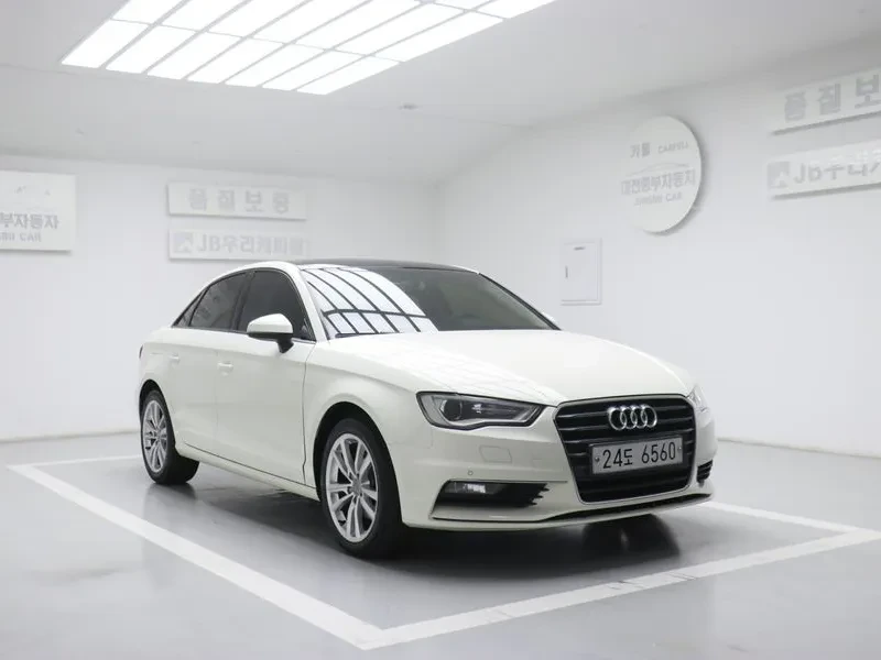 Audi A3 2.0 Tdi Dynamic 8V, снимка 6 - Автомобили и джипове - 56003113