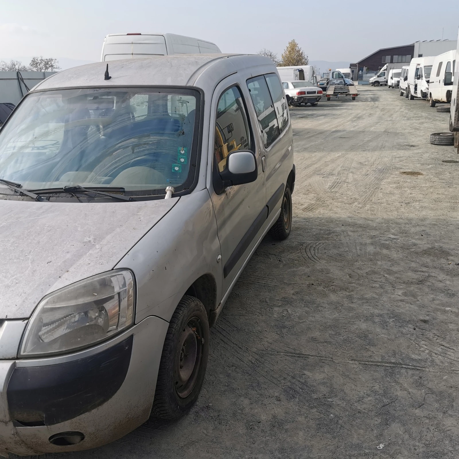 Citroen Berlingo 1.6 90кс - изображение 4