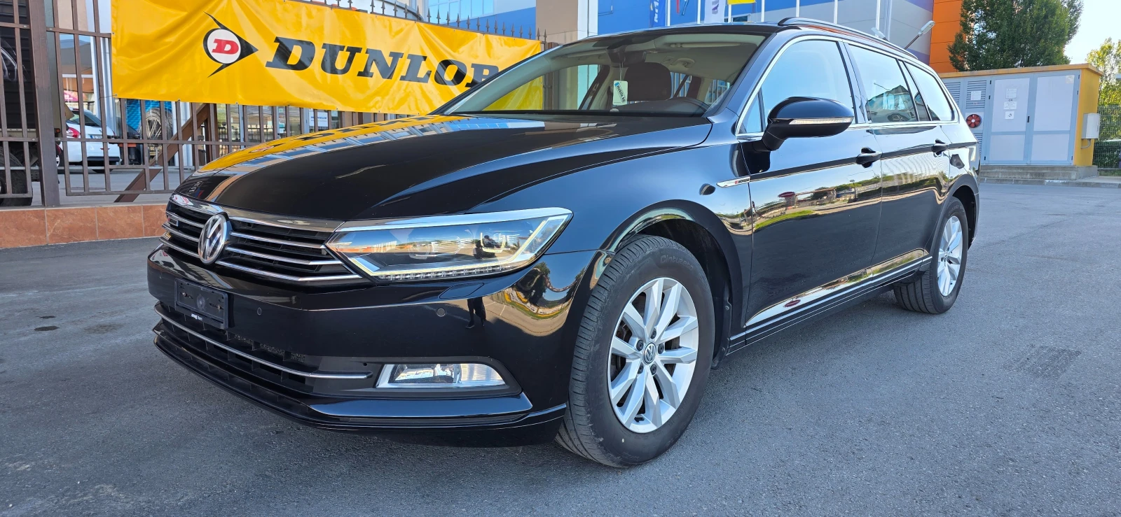 VW Passat 2.0TDI * 4 х 4* AVTOMAT* DISTRONIC* KEYLESS* SWISS, снимка 8 - Автомобили и джипове - 56191818