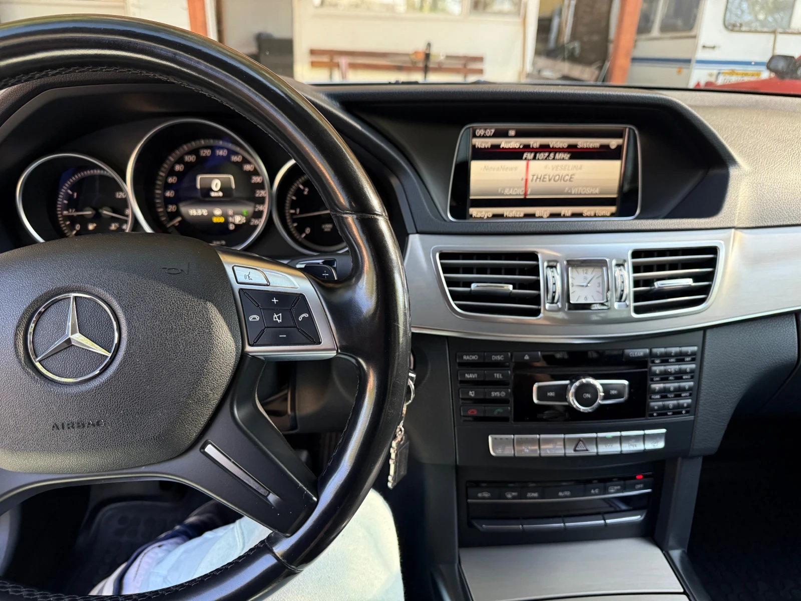 Mercedes-Benz E 250  - изображение 9