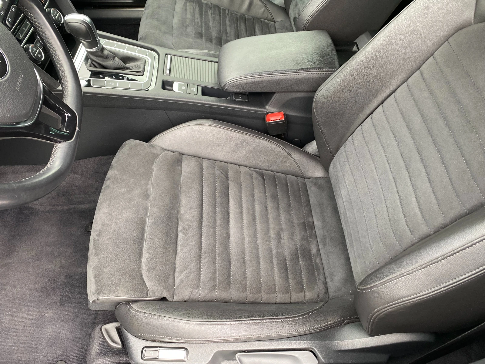 VW Passat 2.0 TDI Digital 123х.км ТОП СЪСТОЯНИЕ - изображение 8