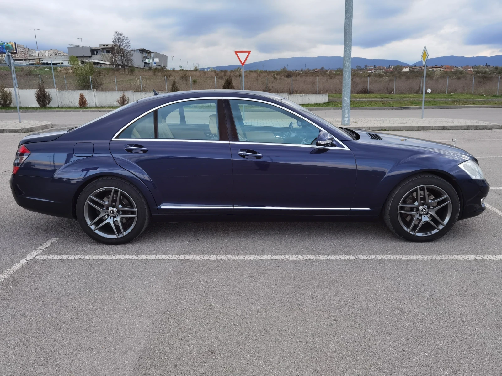 Mercedes-Benz S 500  - изображение 8