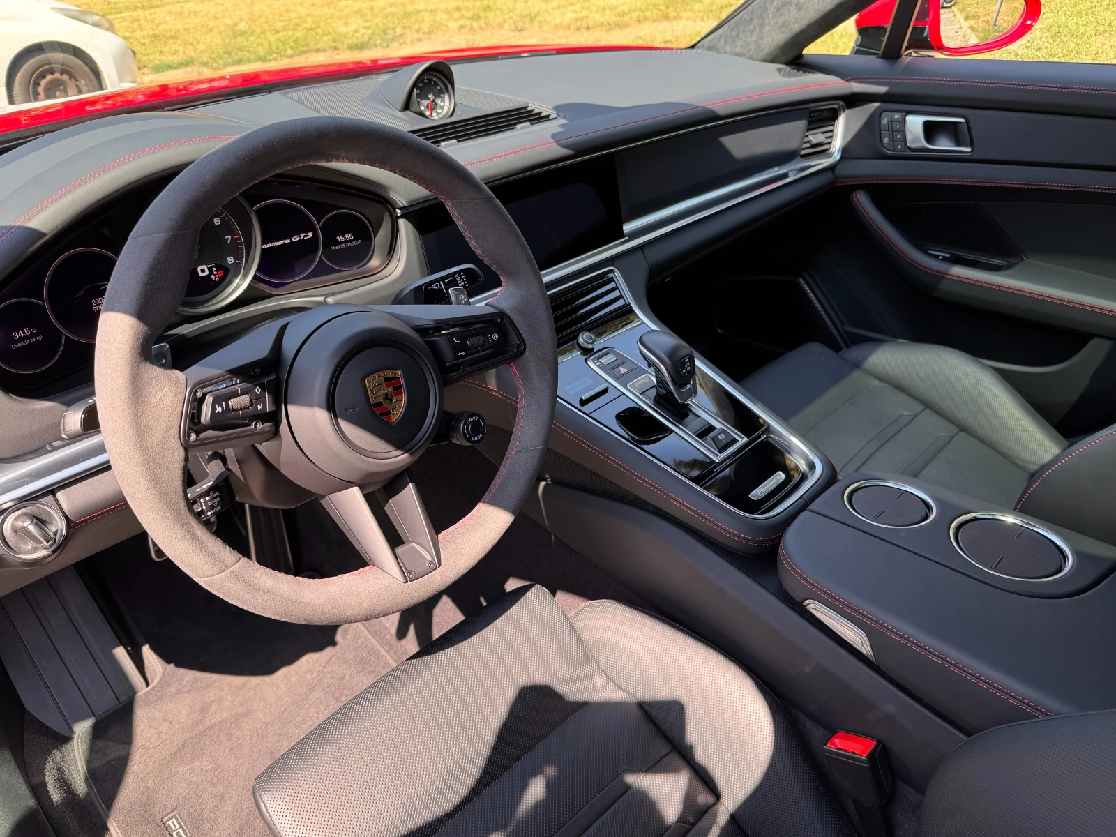 Porsche Panamera GTS 2023 / V8 473HP - изображение 9