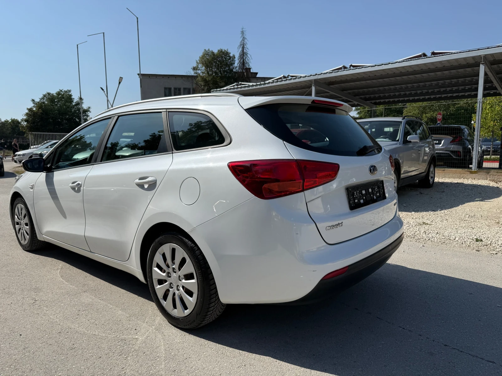Kia Ceed 1.6CRDI - 110к.с.  - изображение 5