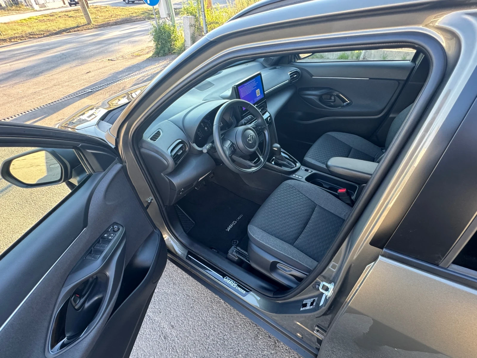 Toyota Yaris Cross NEW 1355km!Hibrid HEV NAVI LED CAM CAR PLAY ASIST  - изображение 8