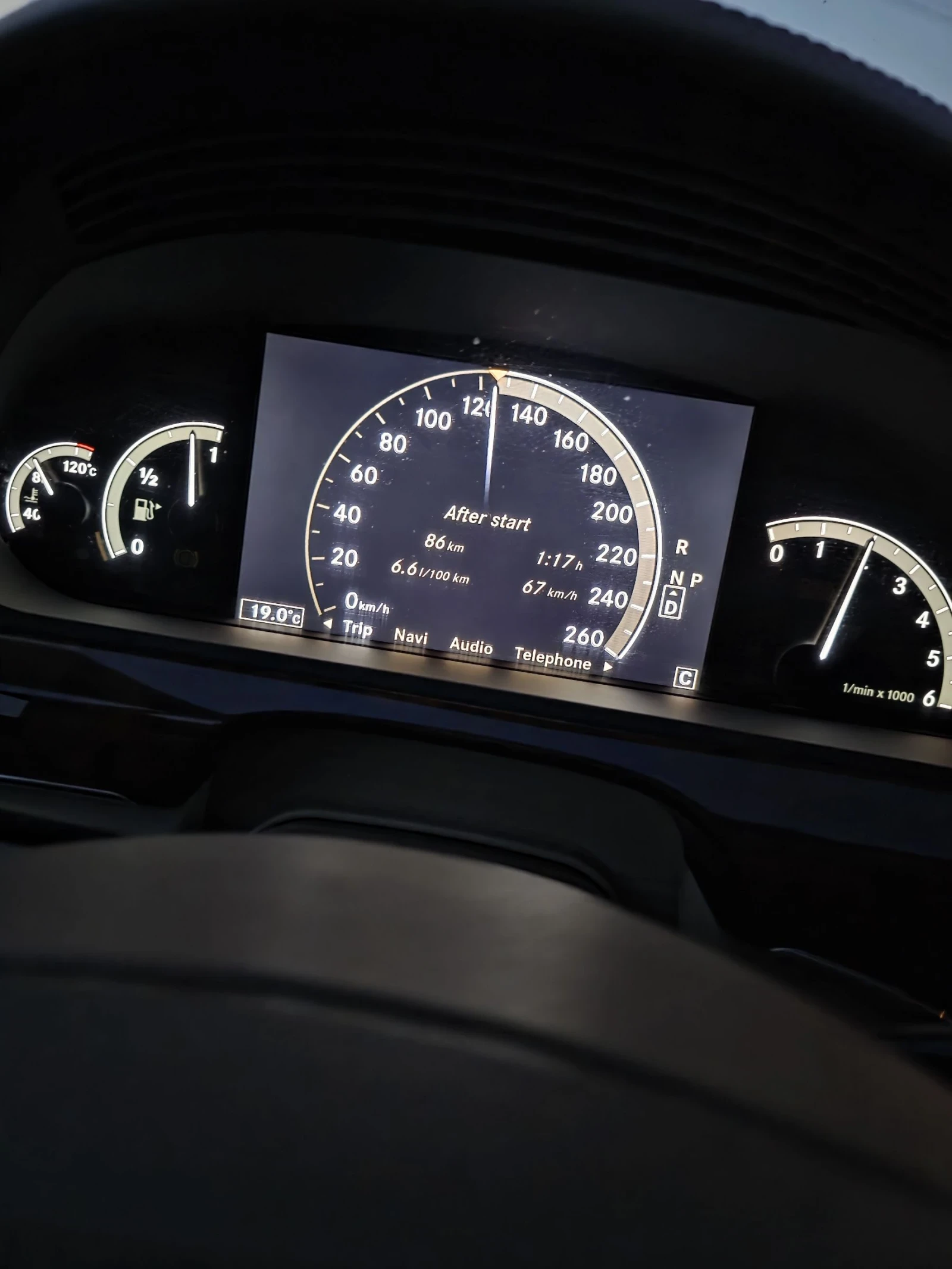 Mercedes-Benz S 320  - изображение 8