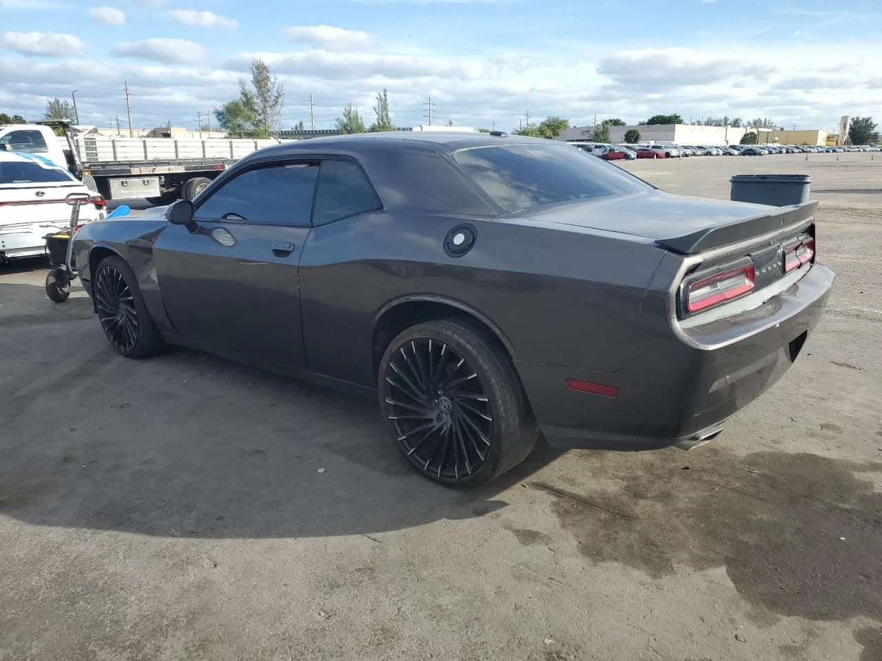 Dodge Challenger  - изображение 2