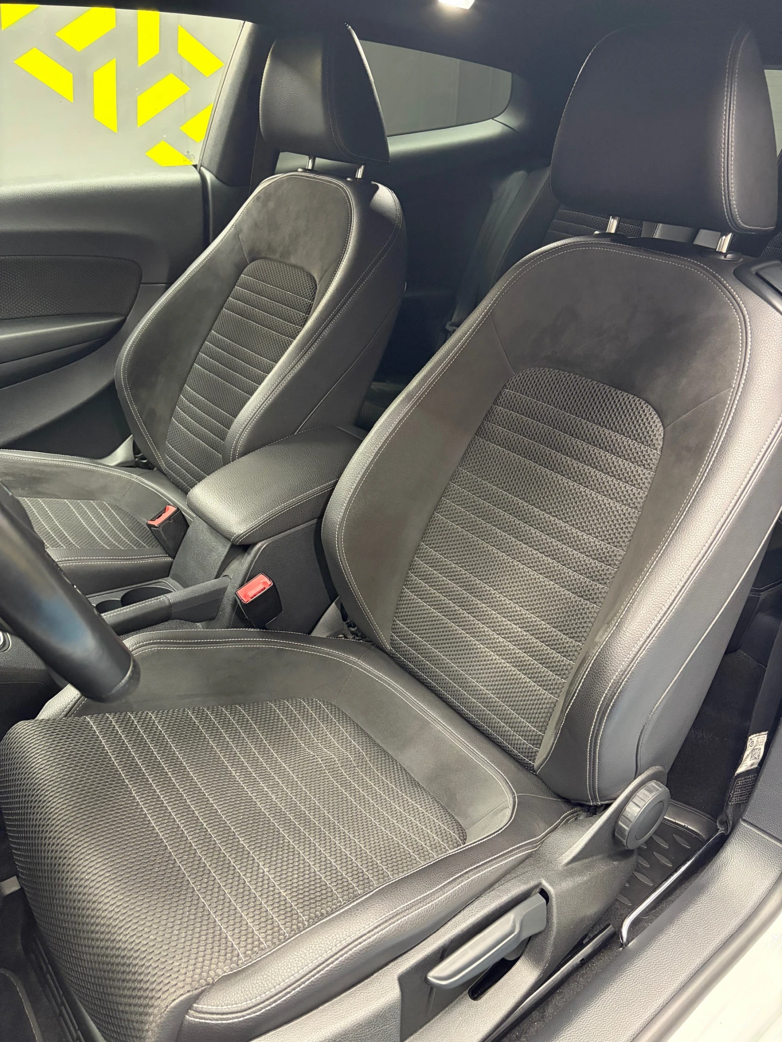 VW Scirocco, снимка 12 - Автомобили и джипове - 53758142