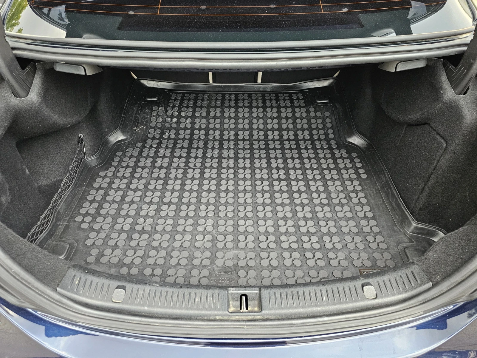 Mercedes-Benz E 300, снимка 10 - Автомобили и джипове - 53797034