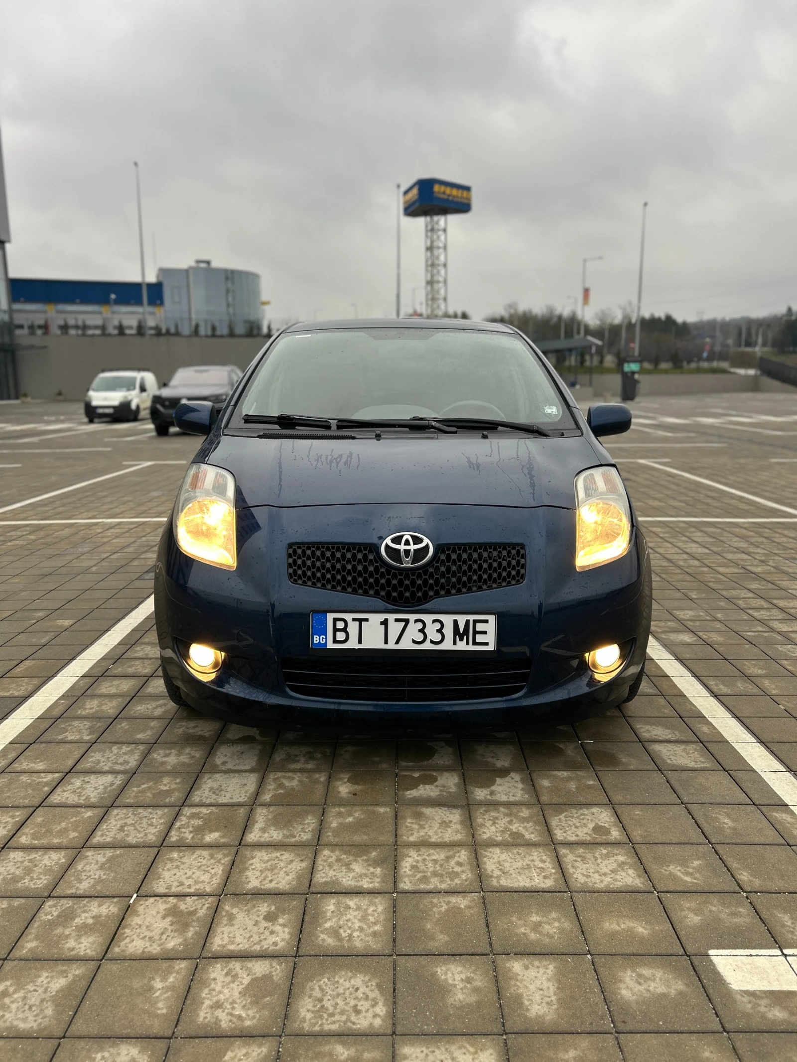Toyota Yaris 1.4d, снимка 13 - Автомобили и джипове - 53936703