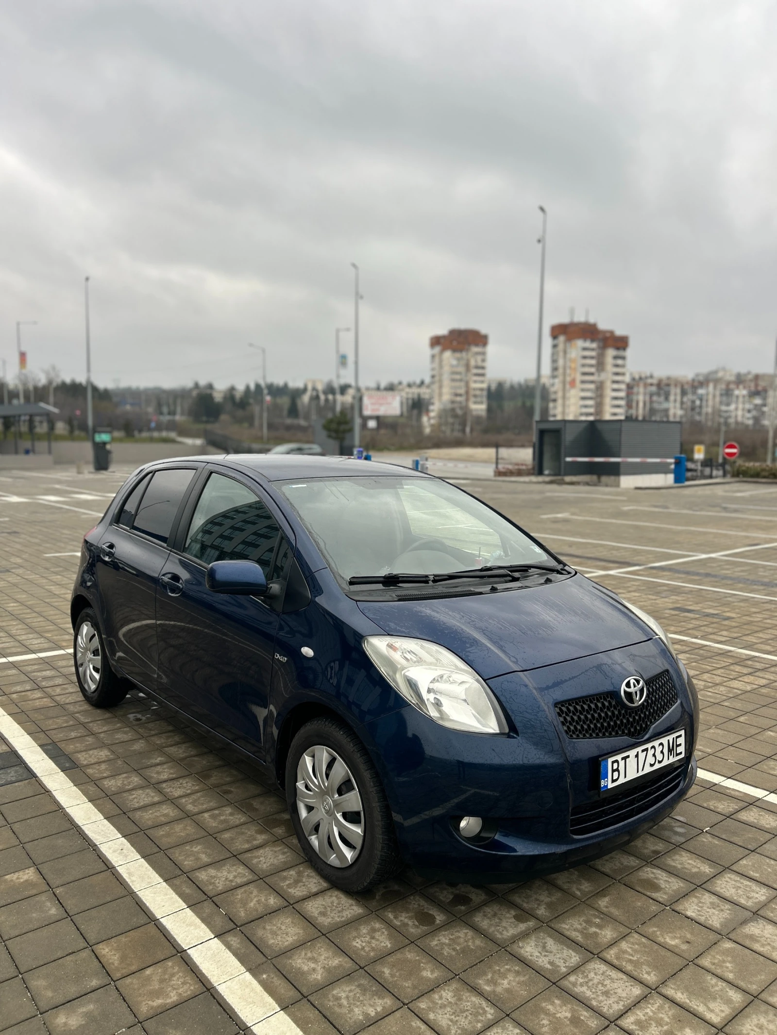 Toyota Yaris 1.4d, снимка 7 - Автомобили и джипове - 53936703