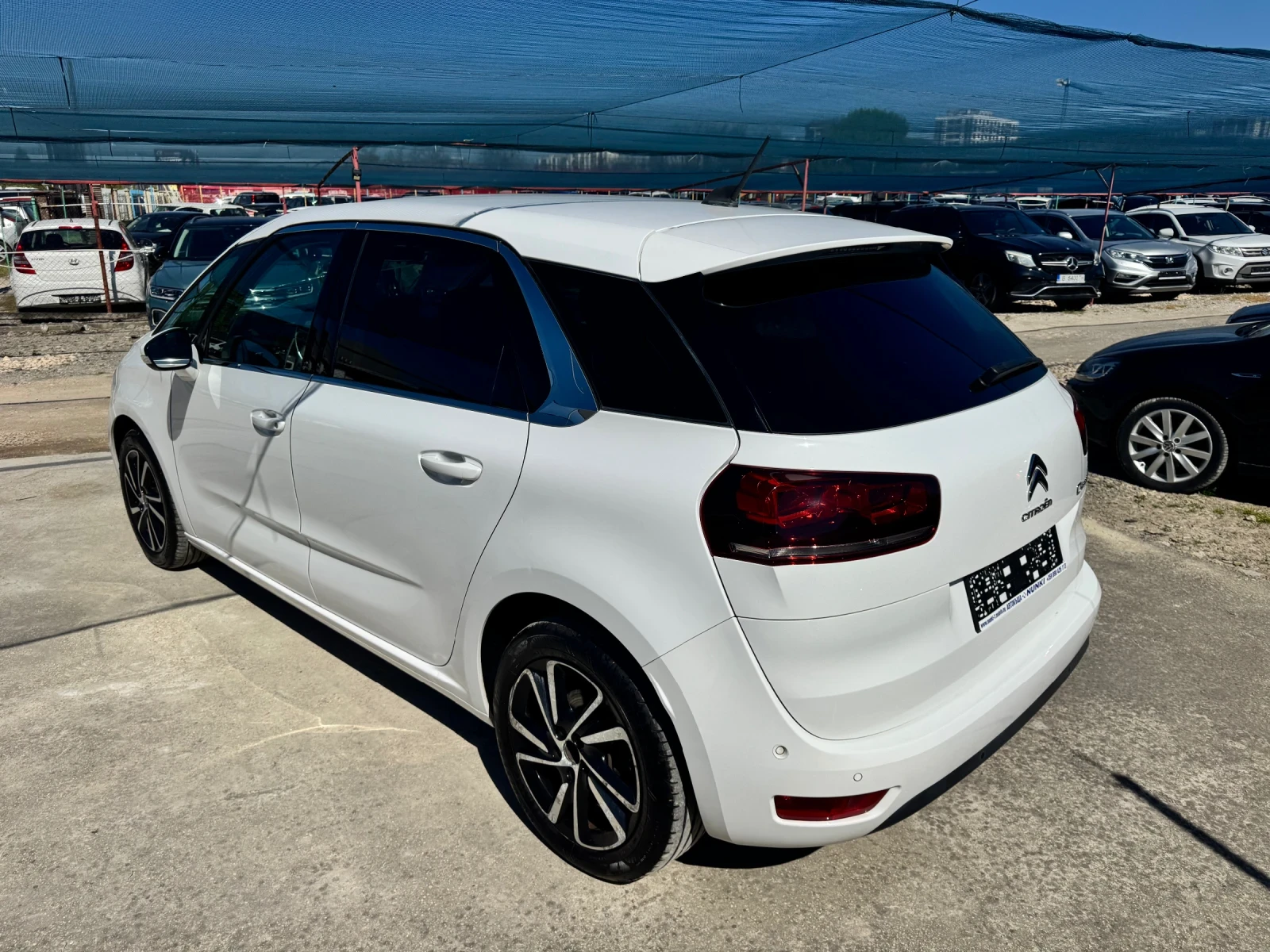 Citroen C4 Picasso 1.6 HDI Spacetourer, снимка 5 - Автомобили и джипове - 54421614
