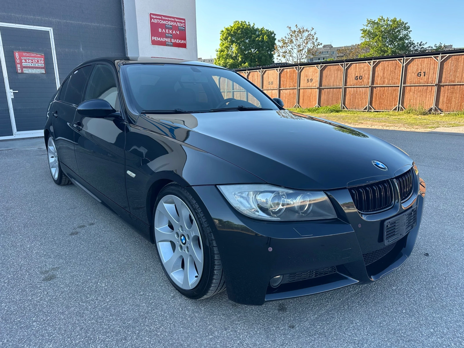 BMW 320 2.0D M-Pack Автоматик Италия, снимка 9 - Автомобили и джипове - 54429795