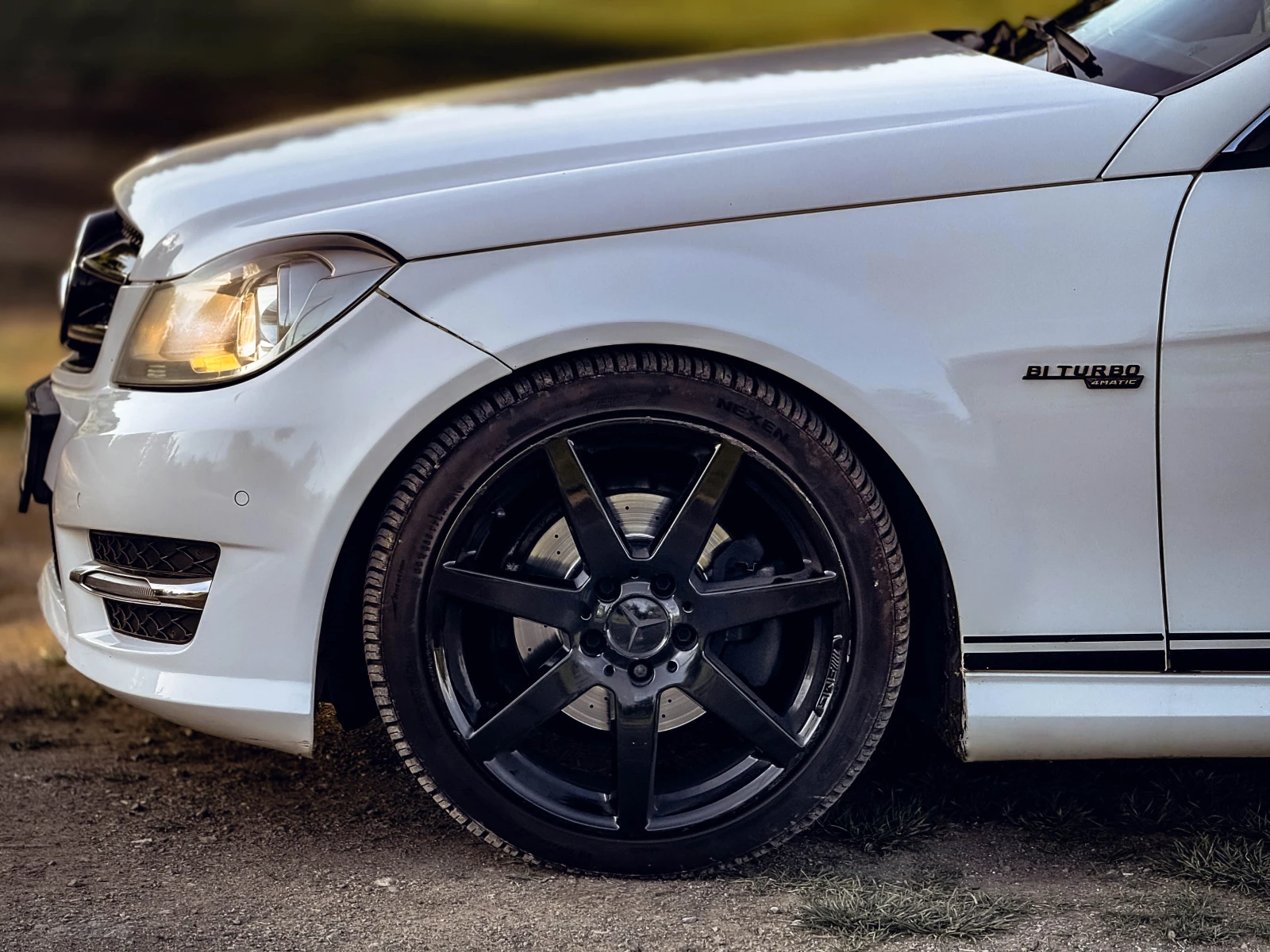 Mercedes-Benz C 250 4MATIC \ 7G-Tronic Plus \ AMG line, снимка 4 - Автомобили и джипове - 54693279