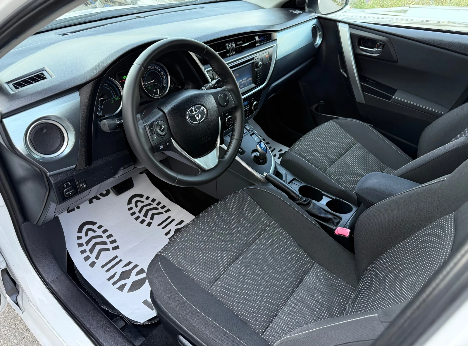 Toyota Auris * 1.8* HYBRID* 99�.�* ITALY*  | Mobile.bg � ����������� 8