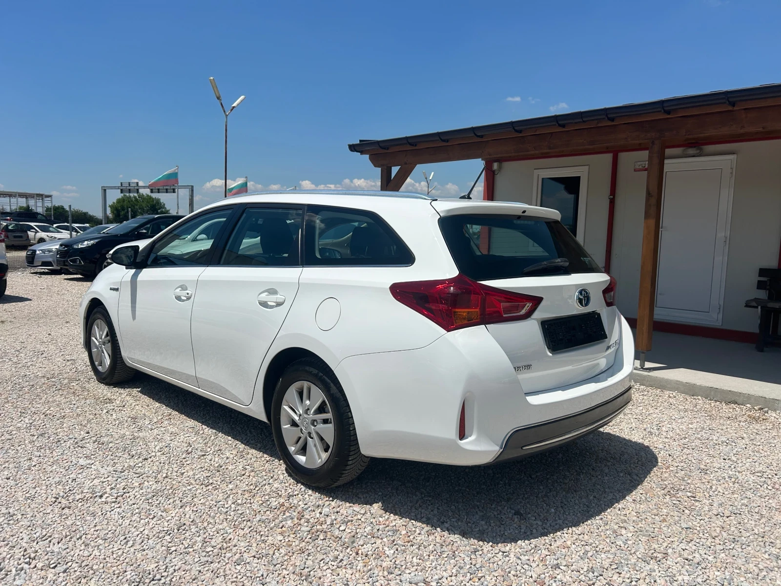 Toyota Auris * 1.8* HYBRID* 99к.с* ITALY* , снимка 4 - Автомобили и джипове - 55047728