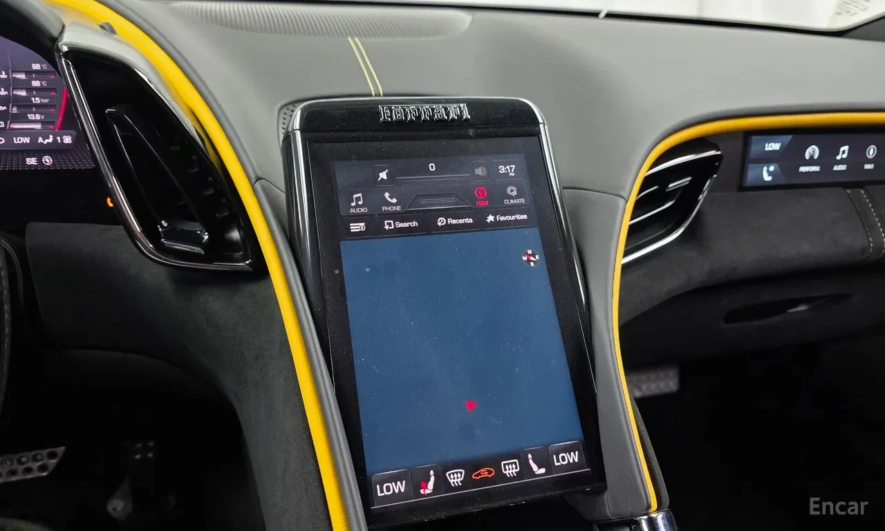 Ferrari Roma Passenger Display* Carbon Fibre* MagneRide Dual Mo | Mobile.bg � ����������� 9