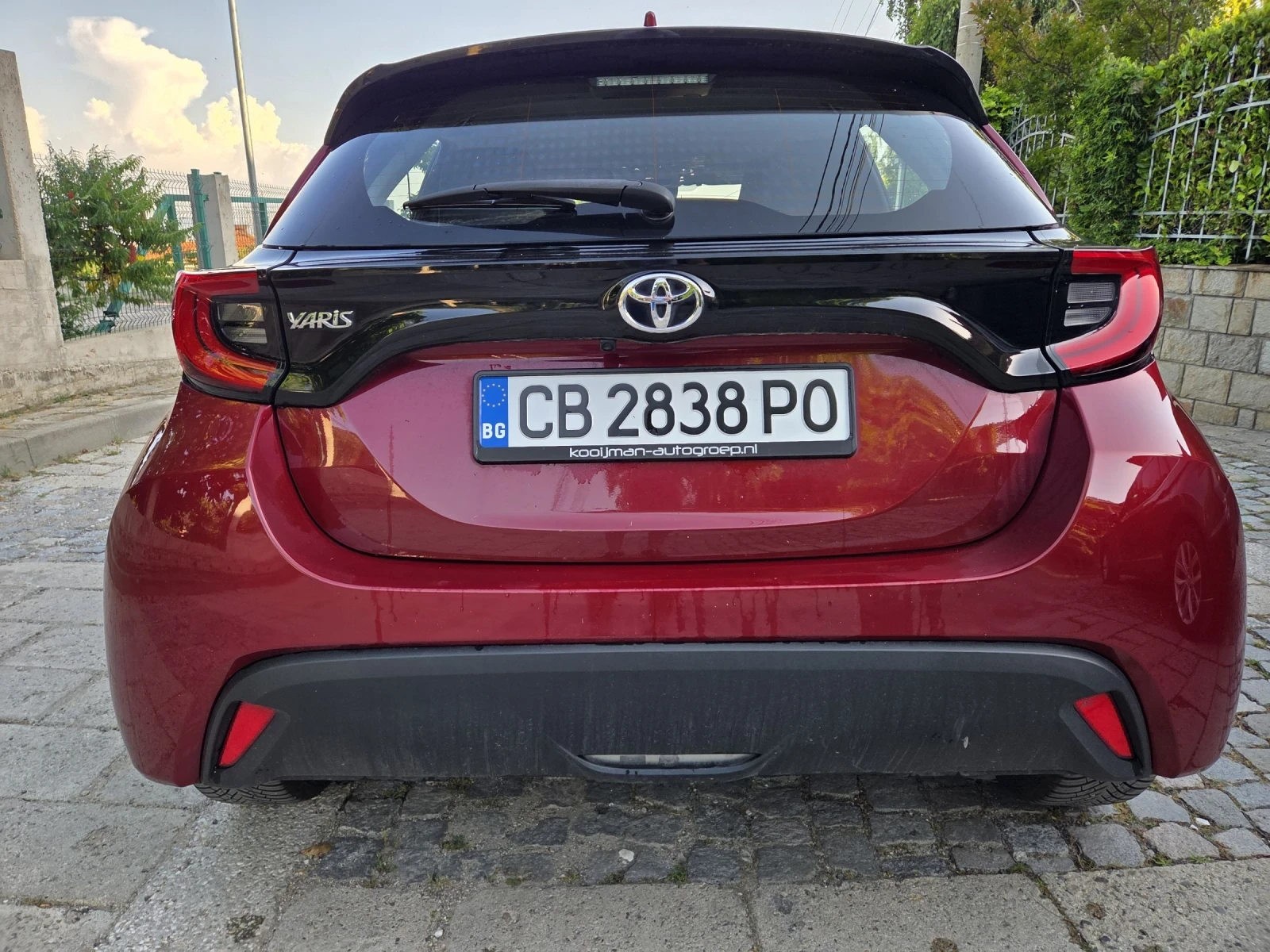 Toyota Yaris 1.5, снимка 7 - Автомобили и джипове - 55129275