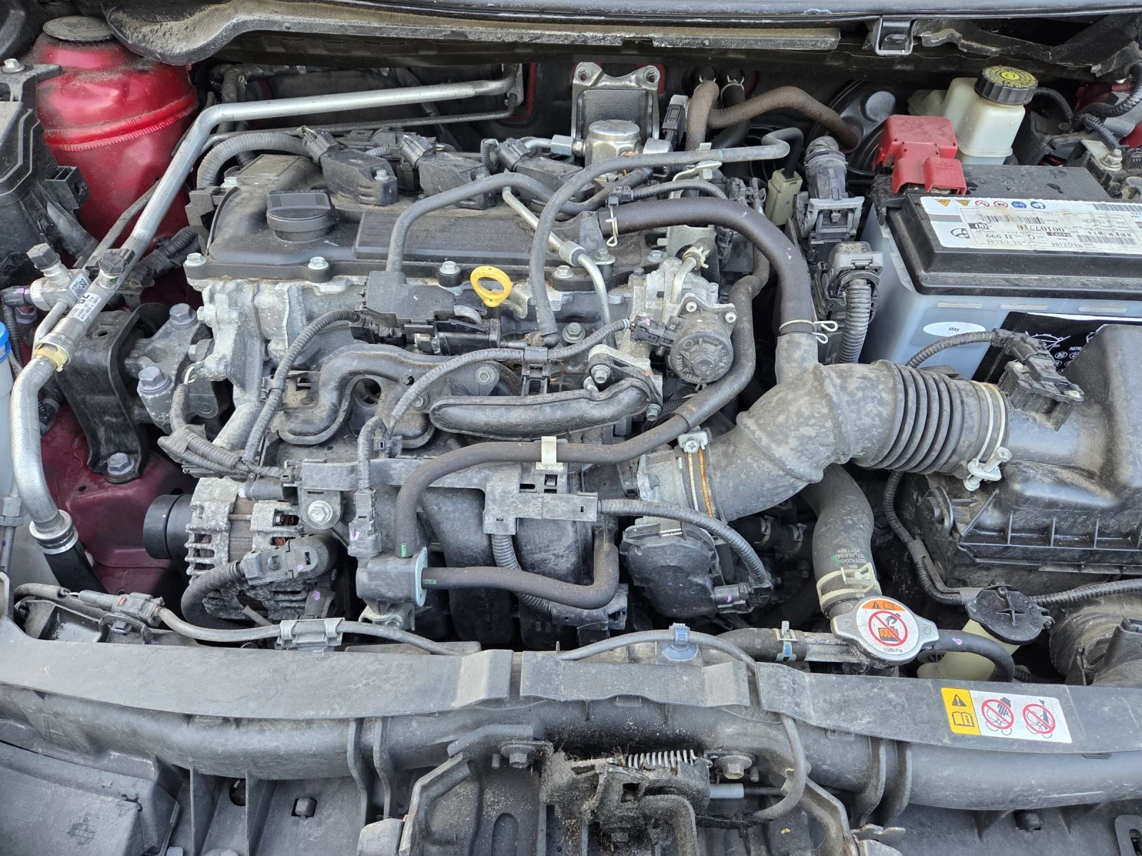 Toyota Yaris 1.5, снимка 15 - Автомобили и джипове - 55129275