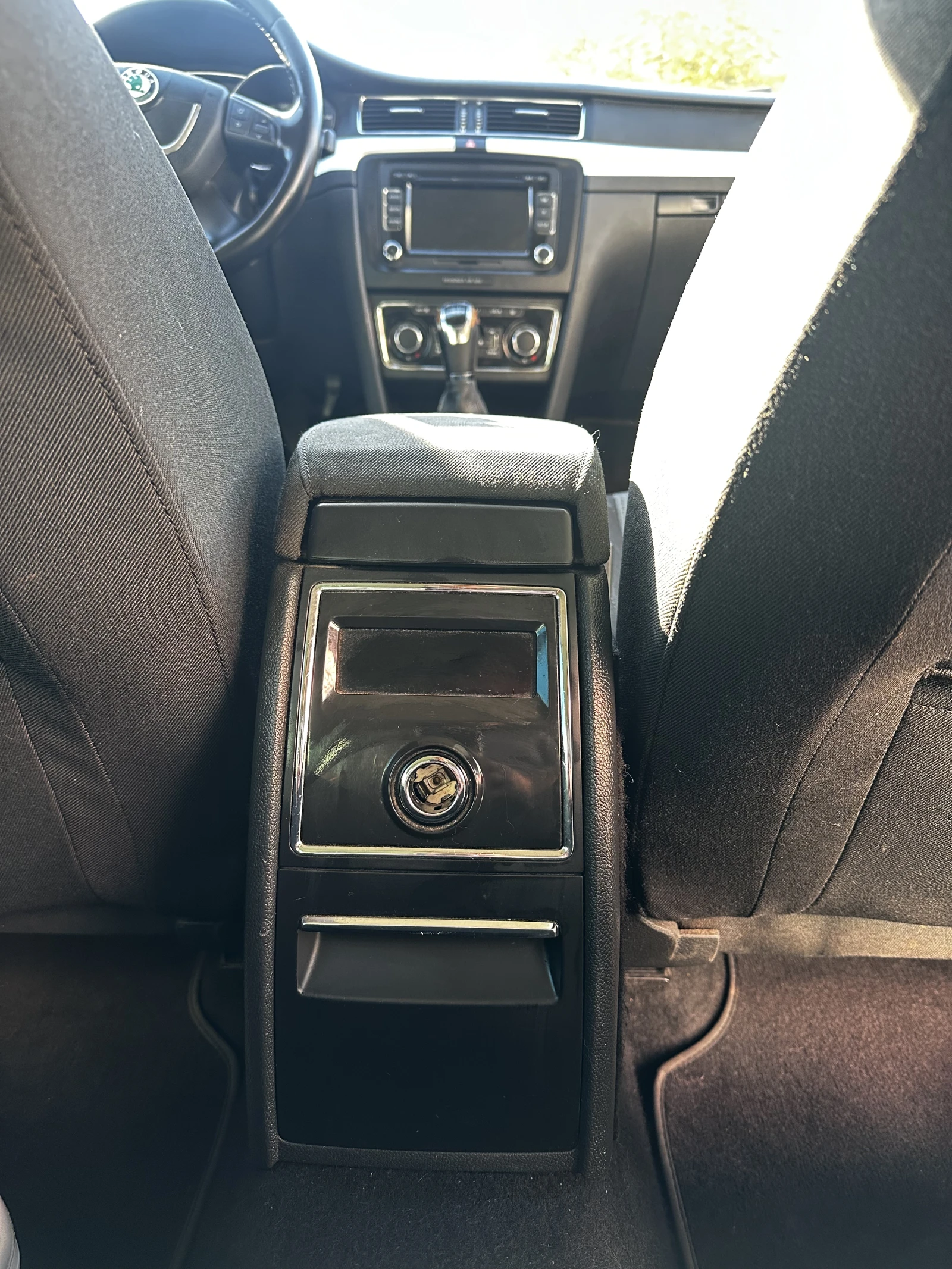 Skoda Superb, снимка 7 - Автомобили и джипове - 55373279
